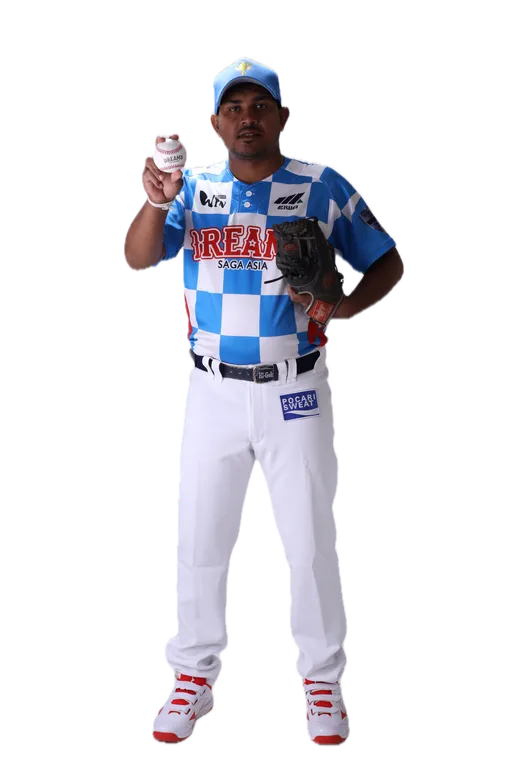 ダナンジャヤの全身写真